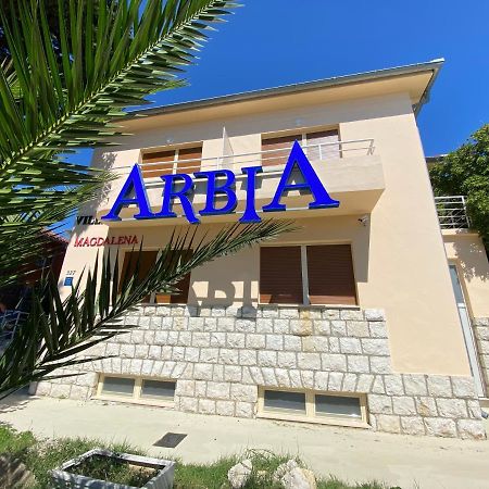 Villas Arbia - Magdalena By The Beach Banjol ภายนอก รูปภาพ