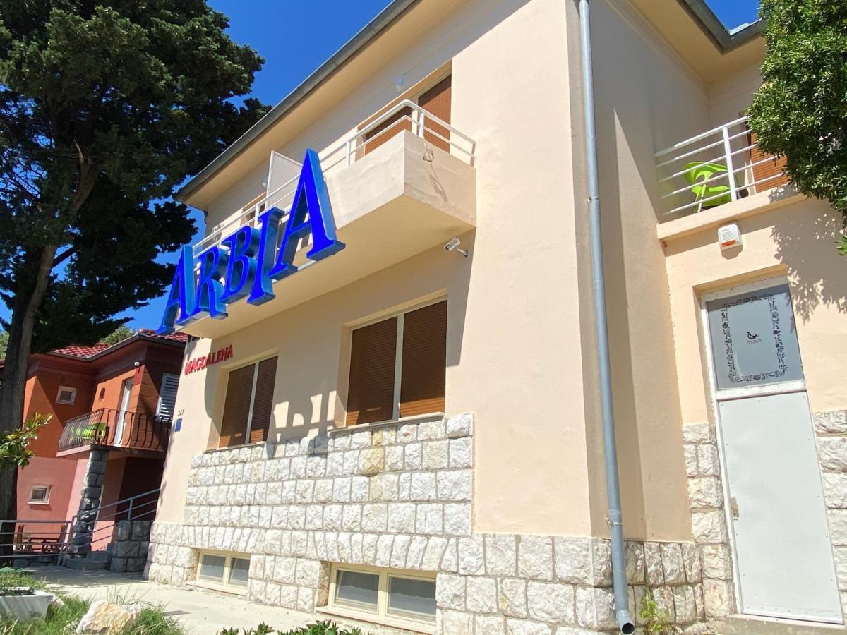 Villas Arbia - Magdalena By The Beach Banjol ภายนอก รูปภาพ