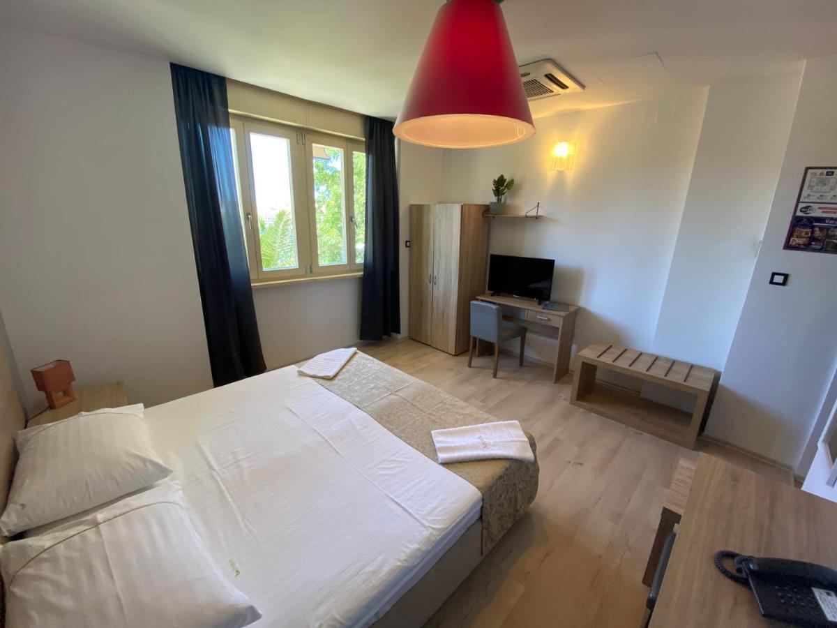 Villas Arbia - Magdalena By The Beach Banjol ภายนอก รูปภาพ