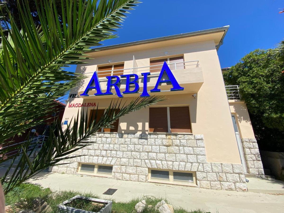 Villas Arbia - Magdalena By The Beach Banjol ภายนอก รูปภาพ