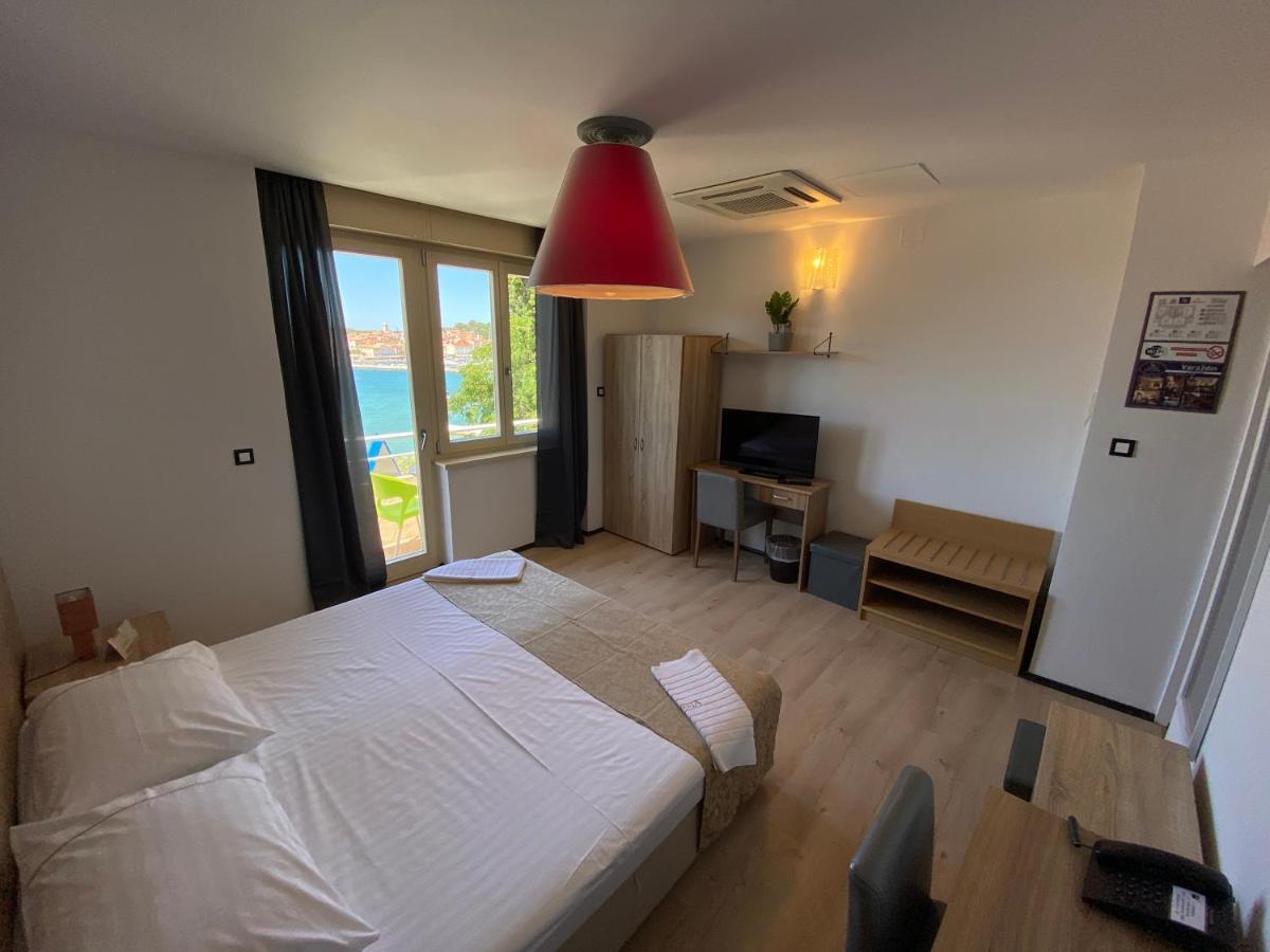 Villas Arbia - Magdalena By The Beach Banjol ภายนอก รูปภาพ