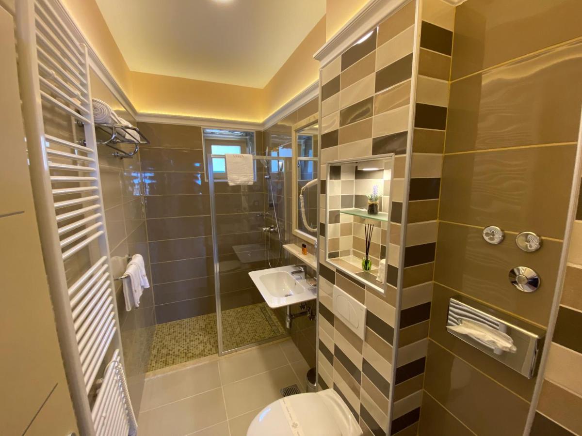 Villas Arbia - Magdalena By The Beach Banjol ภายนอก รูปภาพ